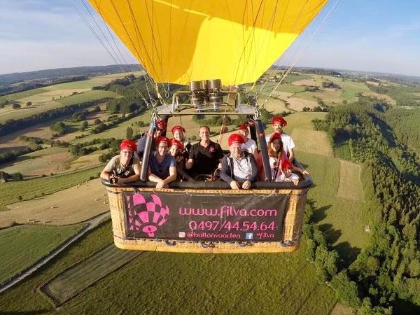 Maak je droomvlucht in de Chouffe luchtballon samen met Filva Ballonvaarten.